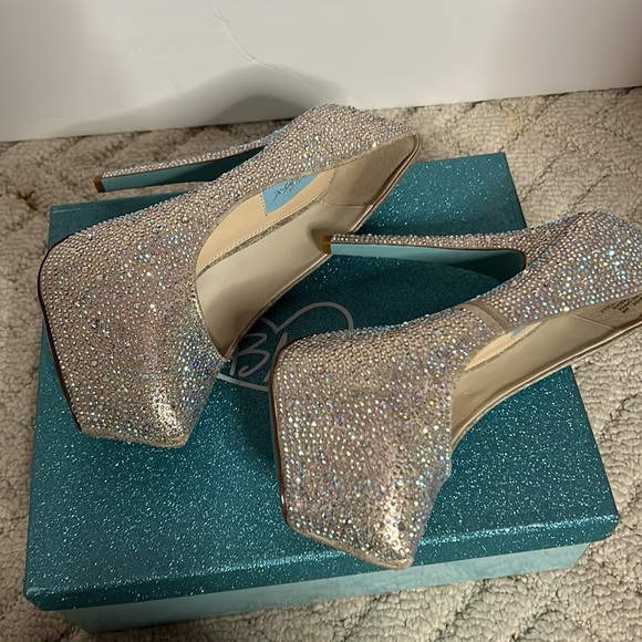 Platform Bling Pumps - Picture 3 of 6